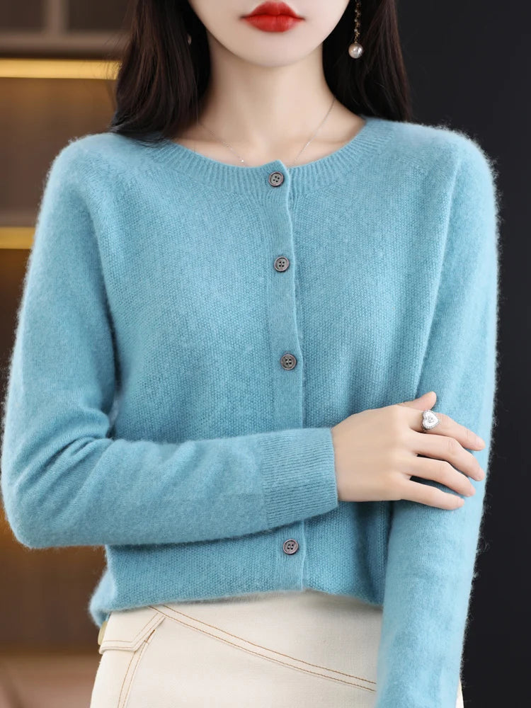 Stay Cozy and Chic: Explore Liograft's Latest Women's Sweater Collection!