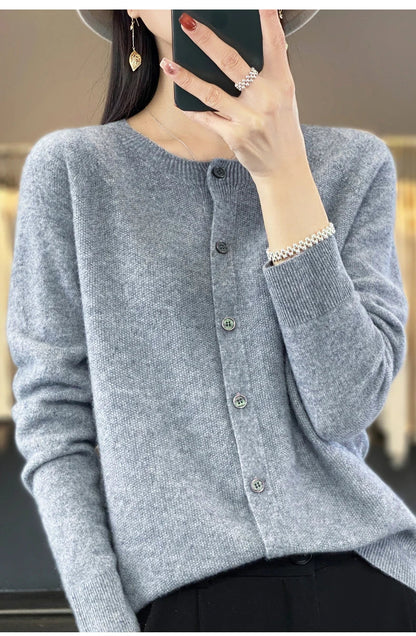 O-Neck Women's Cashmere Sweater crafted from 100% Pure Merino Wool Liograft